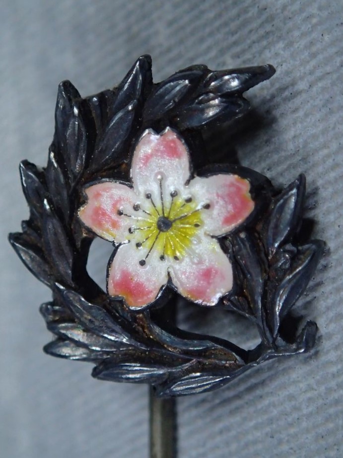 Russo-Japanese War Commemorative  Pins 明治三十七八年日露戦役記念章.jpg