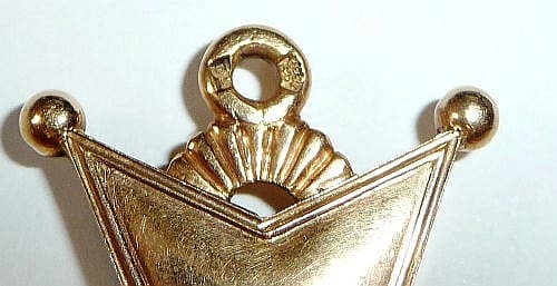 Saint Stanislaus order made by Keibel & Kammerer  converted into brooch.jpg