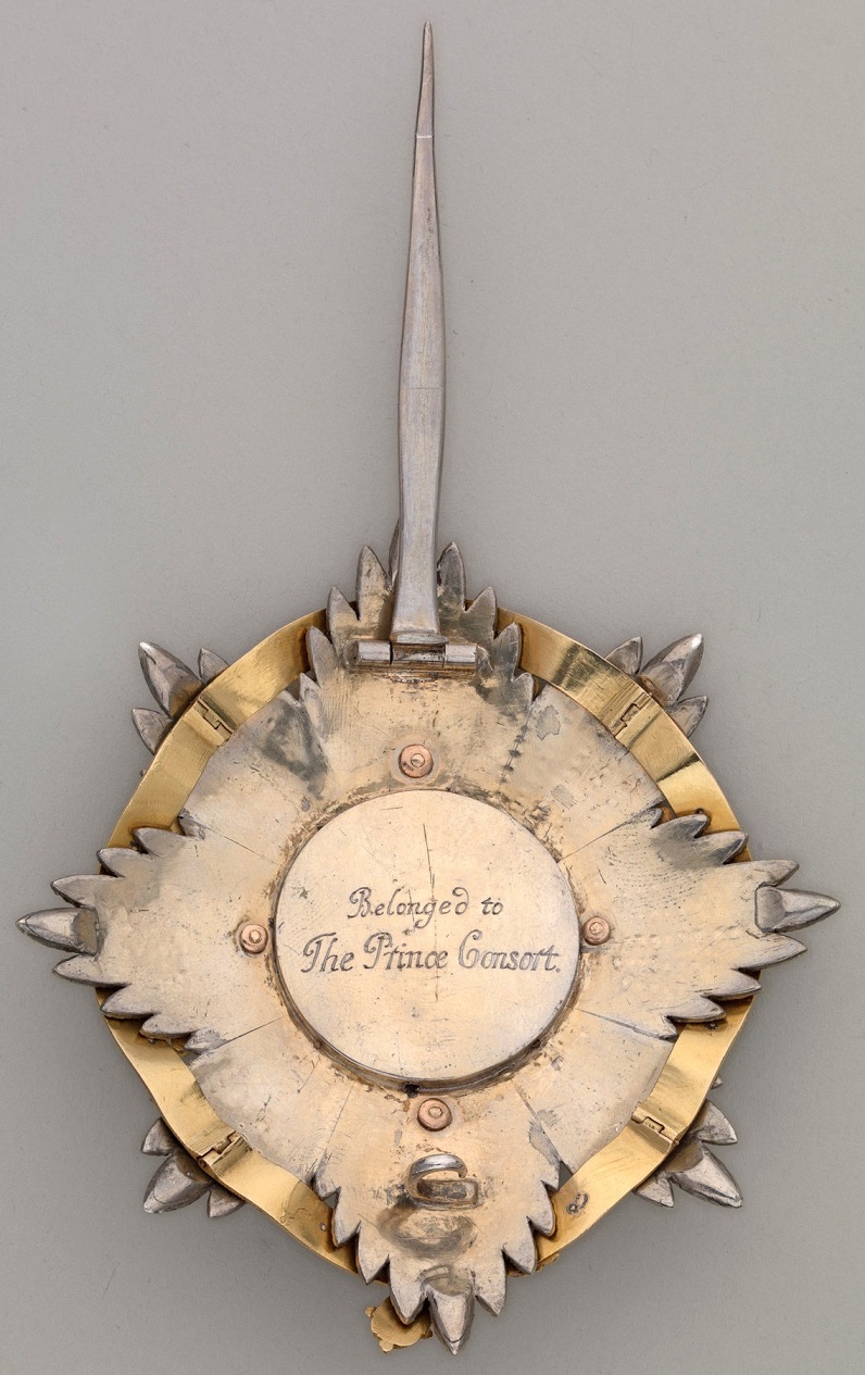 Saxe-Ernestine House Order Sachsen-Ernestinischer Hausorden  combined with the Order of the Garter.jpg