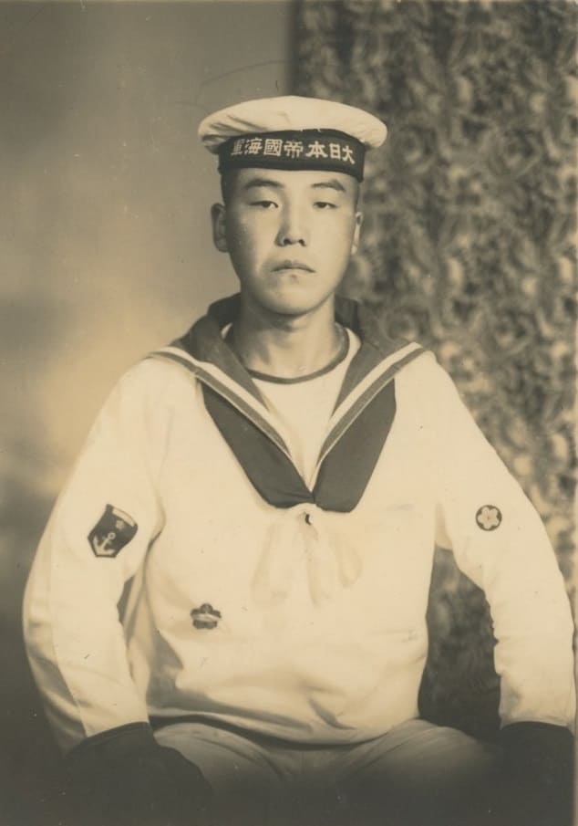 Seaman third class Submarine Badge.jpeg