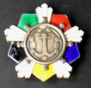Seaman's  Diligence  Badge type 1940.jpg