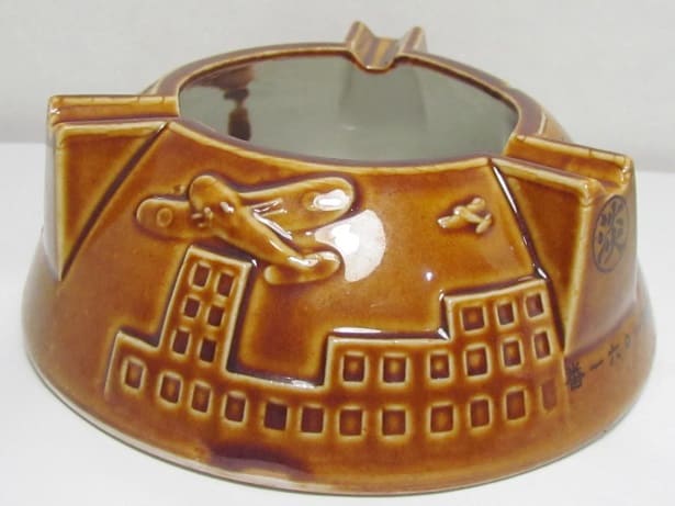 Сeramic Ashtray  with Machine Gunner.jpg