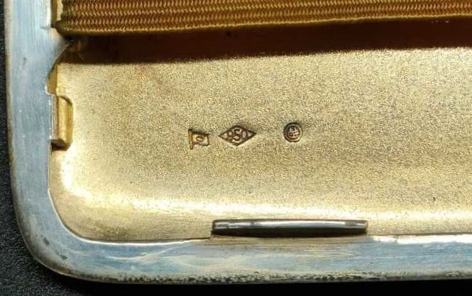 Silver Cigarette Case with Manchukuo Imperial  Seal made by  Mitsukoshi.jpg