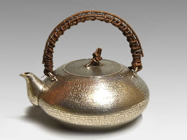 silver_kettle.jpg
