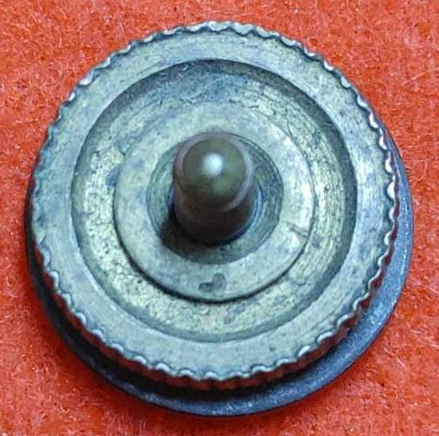 South_Manchuria Railway Lapel Badge.jpg