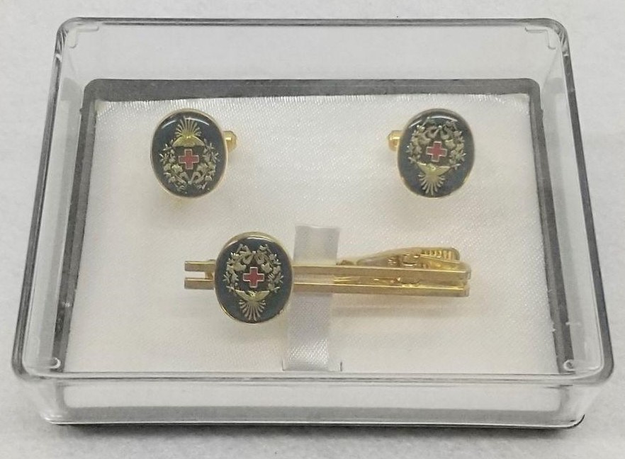 Сufflinks of Japanese Red Cross Society 日本赤十字社カフスボタン.jpg