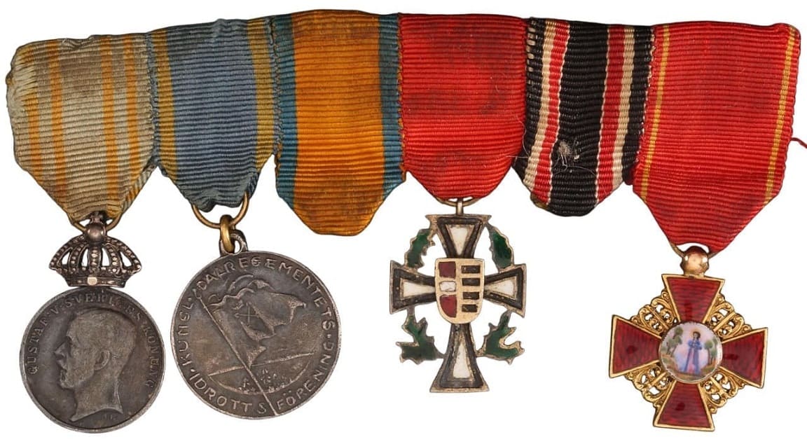 Swedish miniature group that once belonged to Adolf Robert Krautmeyer.jpg