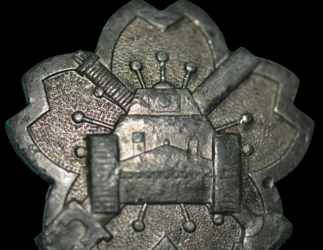 Tank and  Armored Car Driver Soldier's Badge.jpg