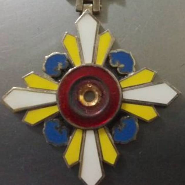 Technical Mark  0 on Order of the Auspicious Clouds.jpg