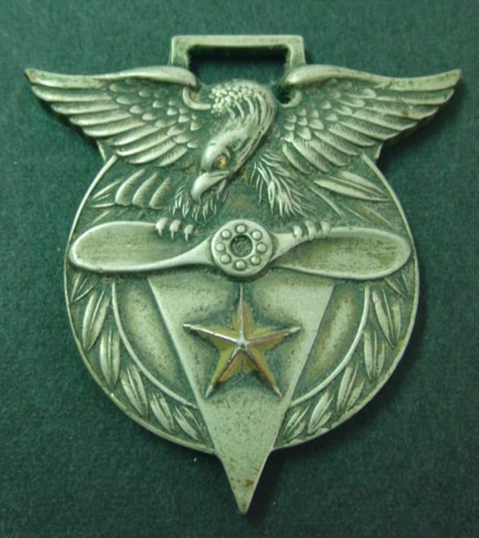 Tokorozawa Army Flight School Pilot Graduation Commemorative Watch Fob.jpg