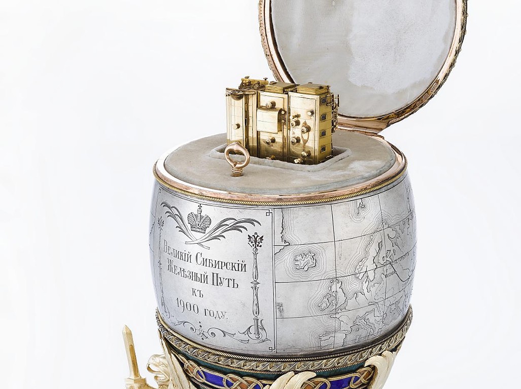 Trans–Siberian Railway Fabergé Egg  ..jpg