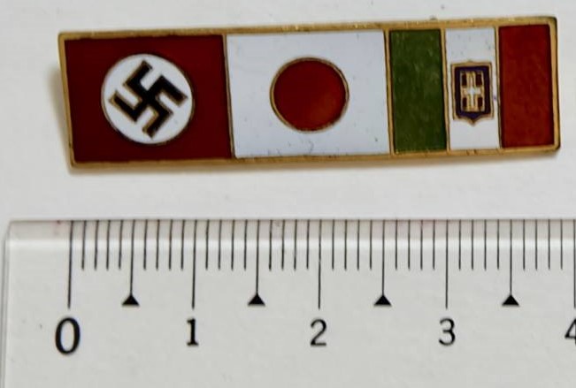 Tripartite Pact Commemorative  Badge.jpg