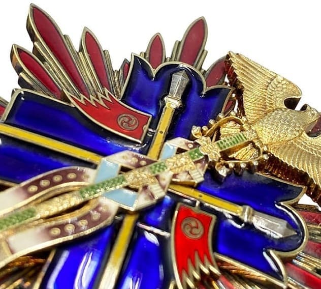 Type 1932 3rd  class Golden Kite order.jpg