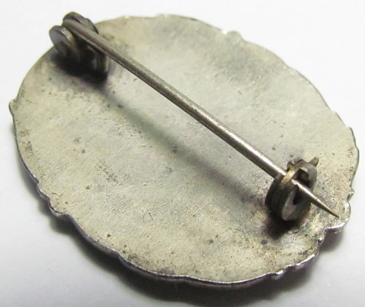 Ueda City Friends of the Military  Association Badge 上田市軍友会章.jpg
