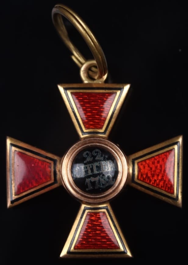 Уменьшенный орден Святого  Владимира 4-й степени.jpg