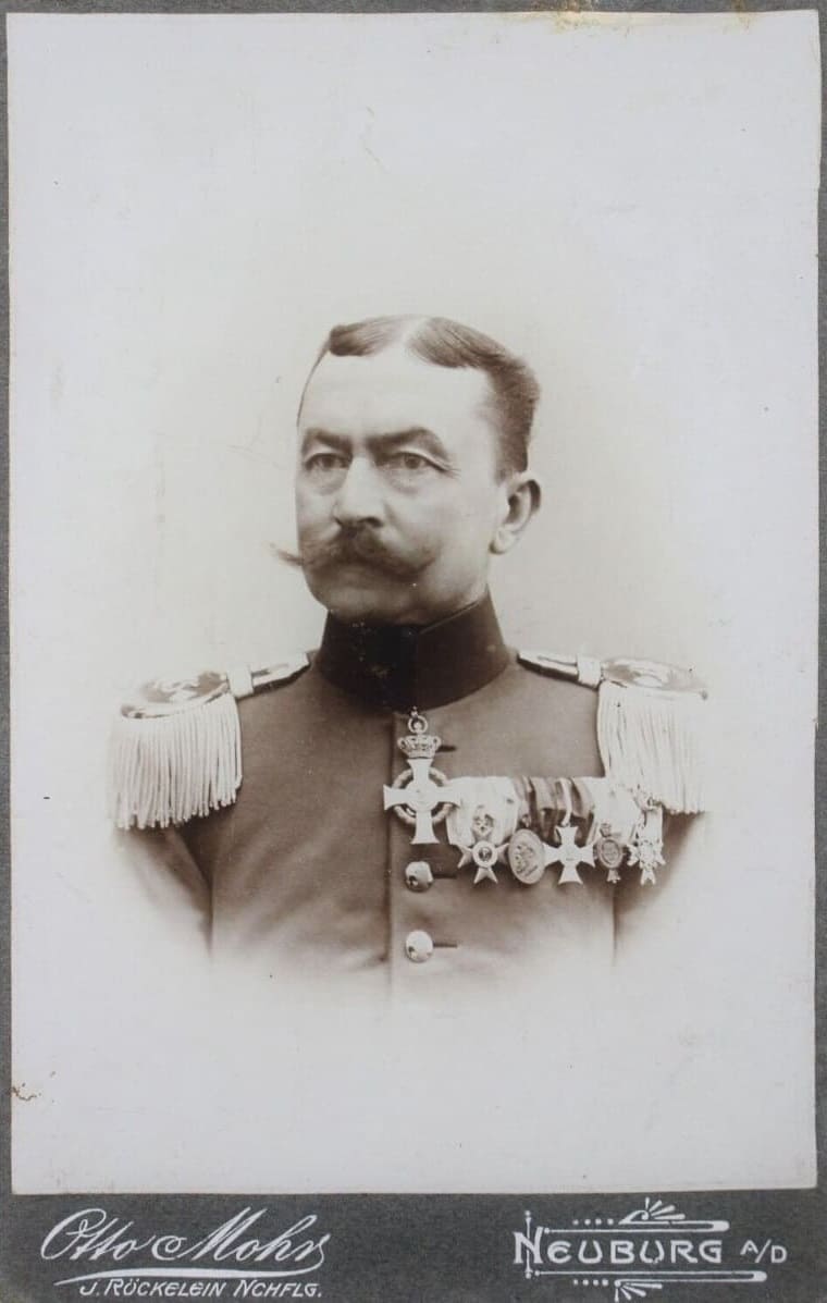 Unidentified Bavarian officer with 4th class Sacred Treasure order.jpeg