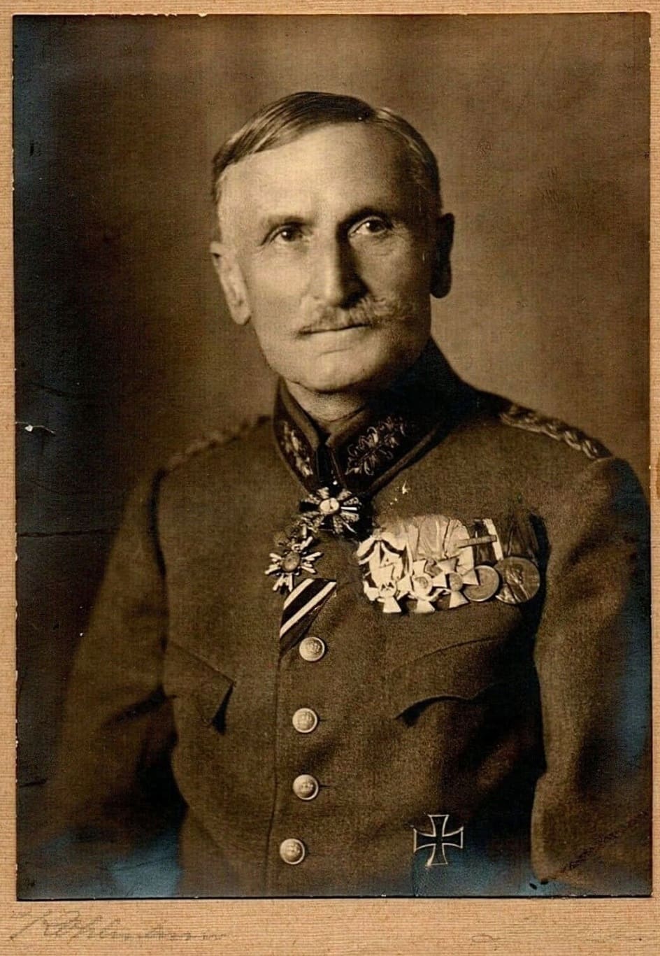 Unidentified cavalier of 3rd class Sacred Treasure order.jpg