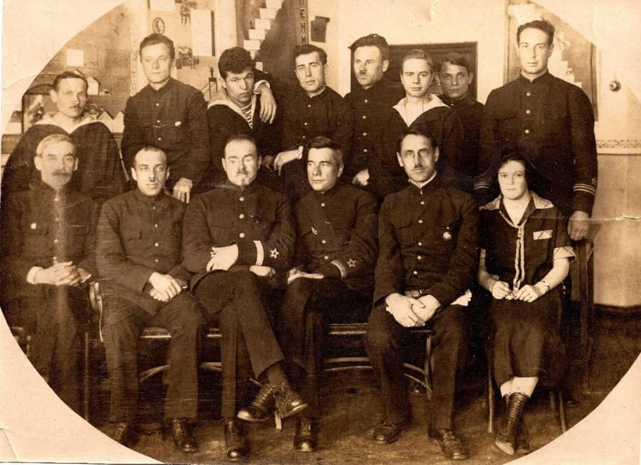 Unknown among  the command staff of the guard ship Vorovsky.jpg