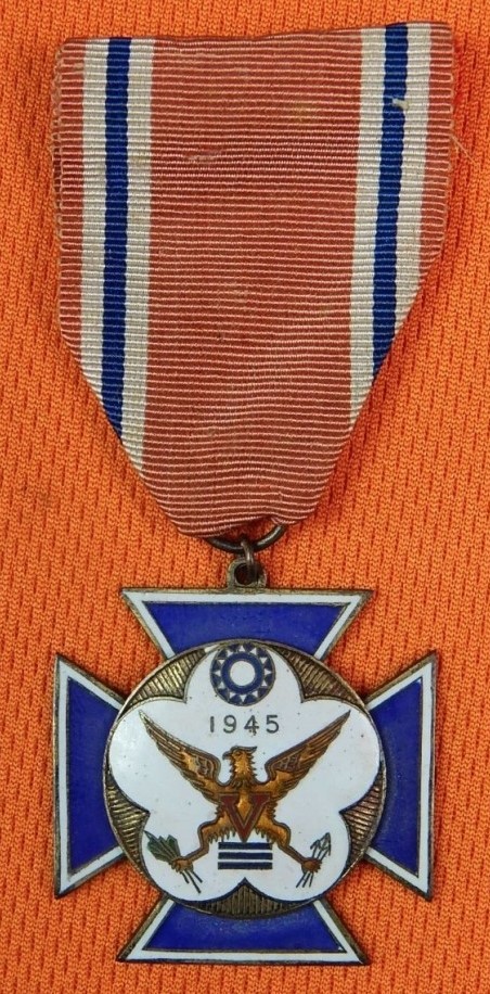 Unofficial Victory Medals and Badges from Military Units of Republic of China..jpg