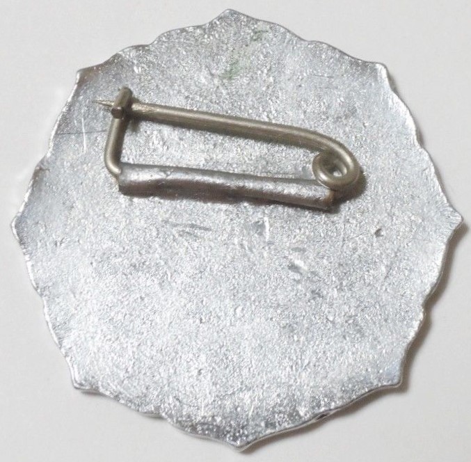Women's Patriotic Association Officials Badge 愛国婦人会役員章..jpg