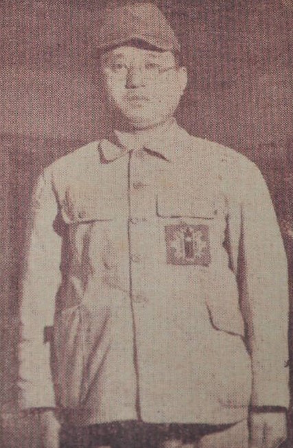 Worn on the left chest under the pocket..jpg