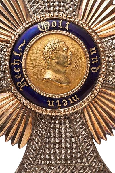 Württemberg Friedrich Order Breast Star made  by Peck Olivier.jpg