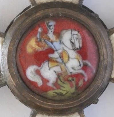 Знак ордена св. Георгия от наградного знамени 9-го гренадерского Сибирского полка. 1880-е гг. Из собрания ГВСМЗ.jpg