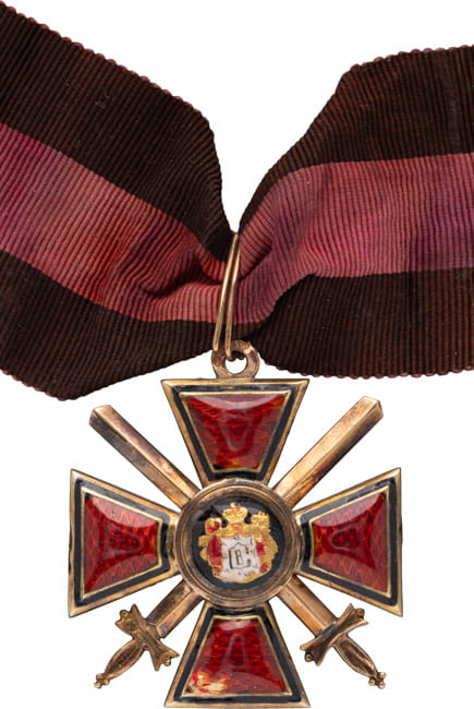 Знак ордена Святого равноапостольного князя Владимира 4-й степени с мечами.jpg