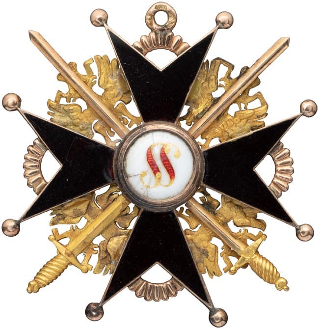 Знак ордена Святого Станислава 2-й  степени темной эмали, с мечами.jpg
