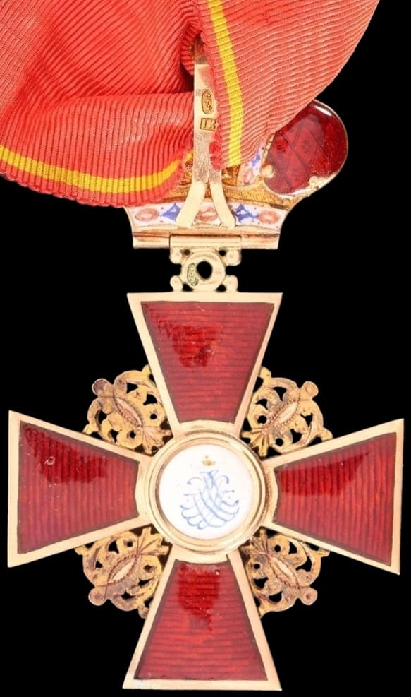 Знак ордена  Святой Анны 2-й степени c короной IK.jpg