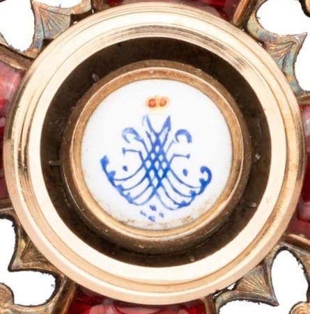 Знак  ордена Святой Анны 2-й степени с бриллиантами клеймо А.Р.jpg
