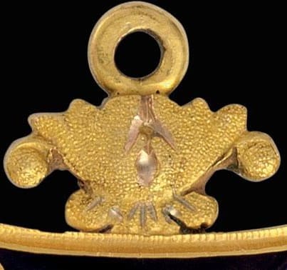 Знак  ордена  Virtuti Militari III степени.jpg