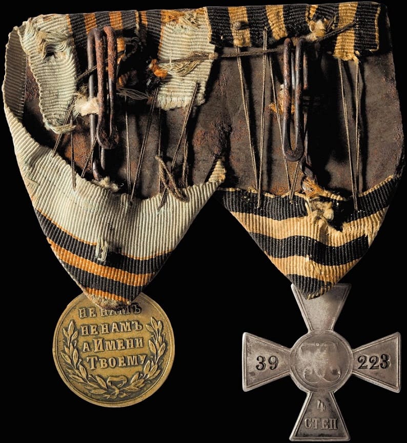 Знак отличия военного  ордена Святого Георгия IV степени № 39 223 в колодке.jpg