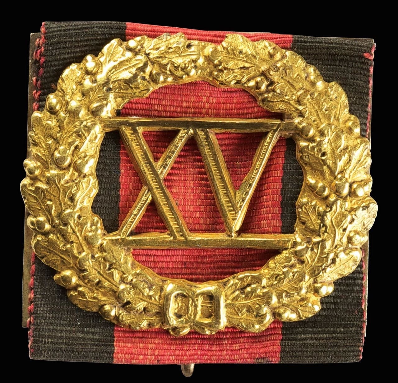 Знак отличия за 15 лет беспорочной службы на владимирской ленте.jpg
