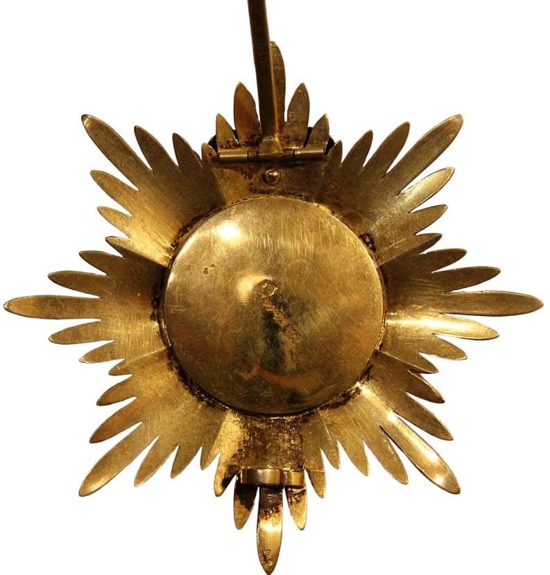 Звезда ордена  Святой Анны с императорской короной.jpg